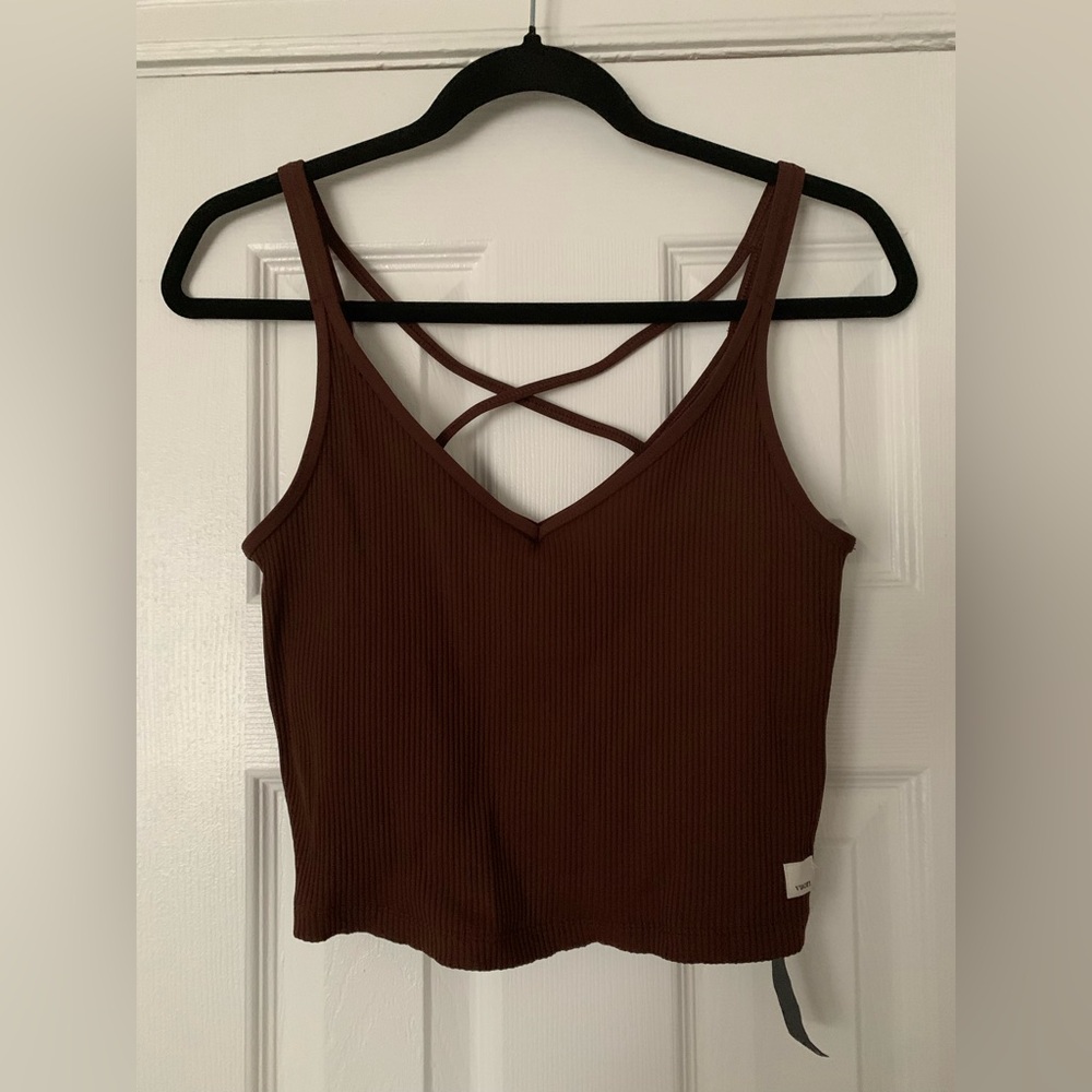 Vuori ribbed workout top